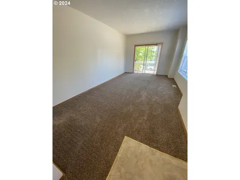 1129 Se Tenino Street Portland OR 97202