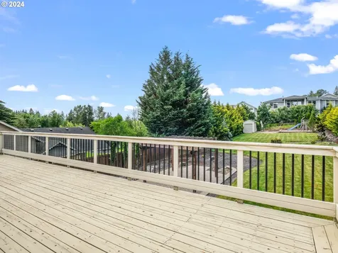 1815 N 15th Court Washougal WA 98671