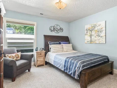 1815 N 15th Court Washougal WA 98671