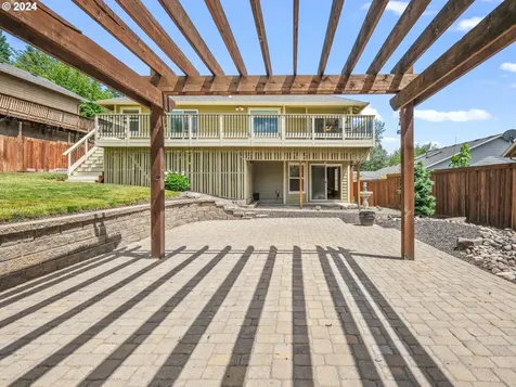 1815 N 15th Court Washougal WA 98671