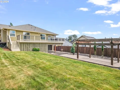 1815 N 15th Court Washougal WA 98671