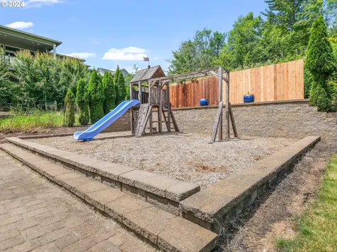 1815 N 15th Court Washougal WA 98671