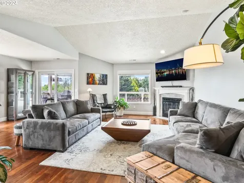 1815 N 15th Court Washougal WA 98671