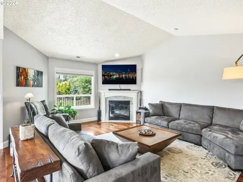 1815 N 15th Court Washougal WA 98671