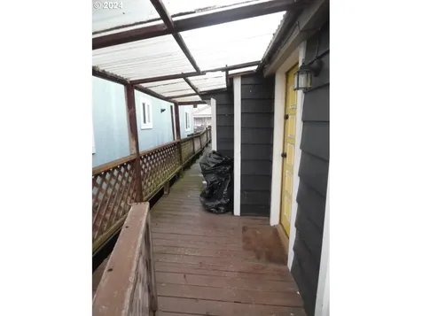 1811 N Jantzen Avenue Portland OR 97217