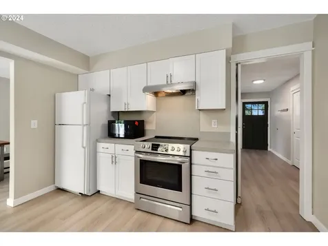 515 Willow Avenue Woodburn OR 97071