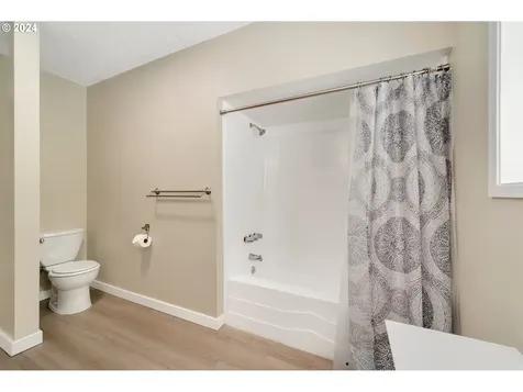 515 Willow Avenue Woodburn OR 97071