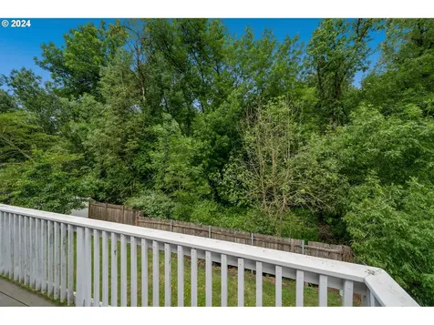 515 Willow Avenue Woodburn OR 97071