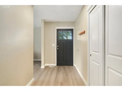 515 Willow Avenue Woodburn OR 97071