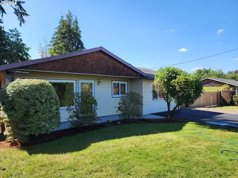 128 Dixon Avenue Molalla OR 97038