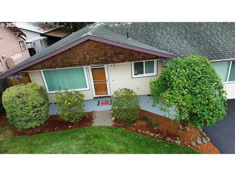 128 Dixon Avenue Molalla OR 97038