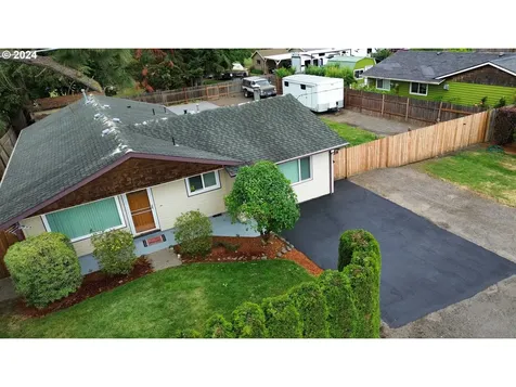 128 Dixon Avenue Molalla OR 97038
