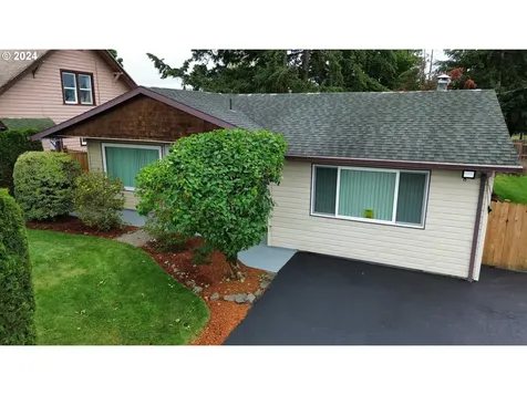 128 Dixon Avenue Molalla OR 97038