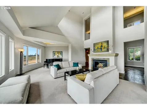 18200 NE Sunrise Peaks Lane Hillsboro OR 97123