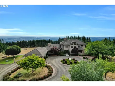 18200 NE Sunrise Peaks Lane Hillsboro OR 97123