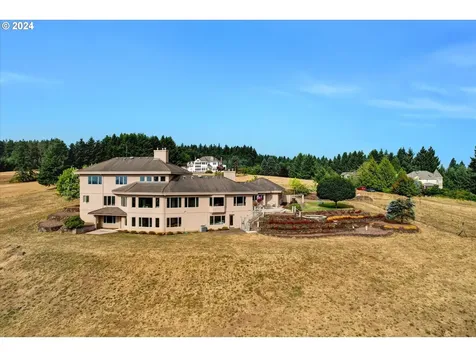 18200 NE Sunrise Peaks Lane Hillsboro OR 97123