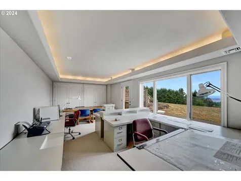 18200 NE Sunrise Peaks Lane Hillsboro OR 97123