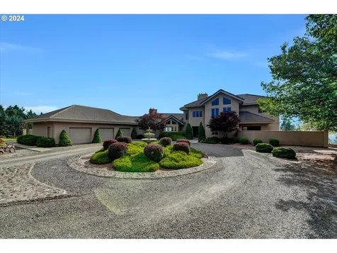 18200 NE Sunrise Peaks Lane Hillsboro OR 97123