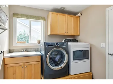 20214 Meriwether Drive Oregon City OR 97045