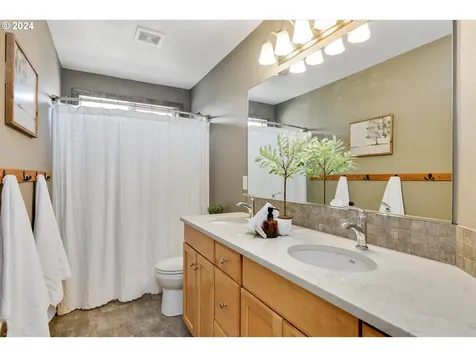 20214 Meriwether Drive Oregon City OR 97045