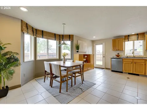 9302 Ne 93rd Circle Vancouver WA 98662