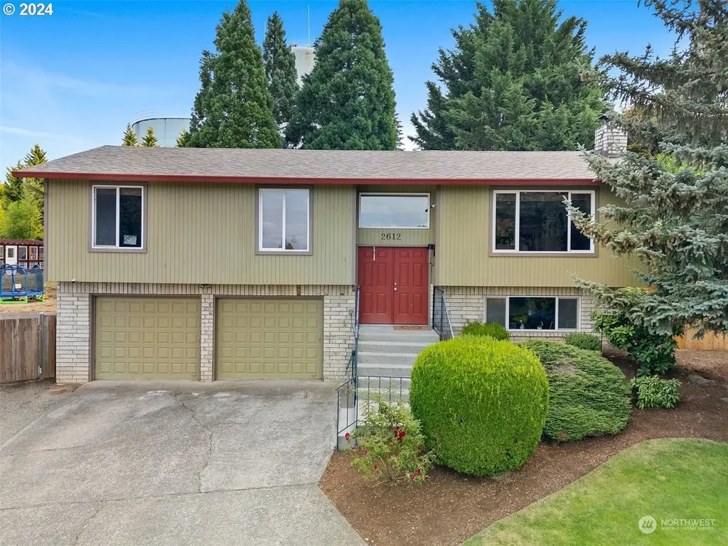2612 NE 158th Street Vancouver WA 98686