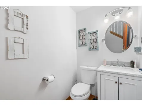 219 W Street James Place Longview WA 98632