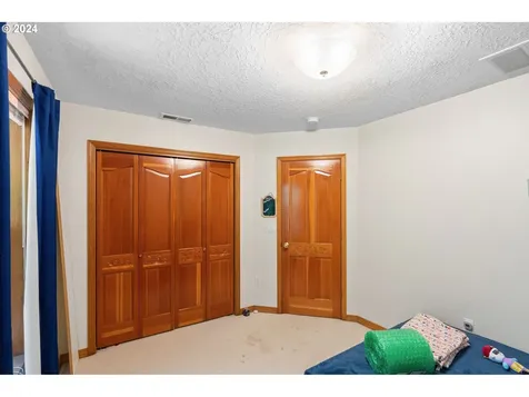 219 W Street James Place Longview WA 98632