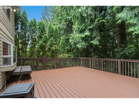 219 W Street James Place Longview WA 98632