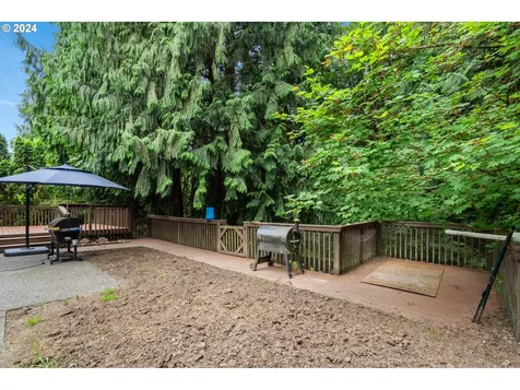 219 W Street James Place Longview WA 98632
