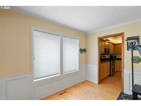 219 W Street James Place Longview WA 98632