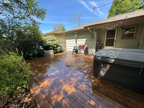 213 Nw 68th Street Vancouver WA 98665