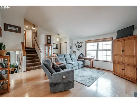 363 NW Denton Avenue Dallas OR 97338