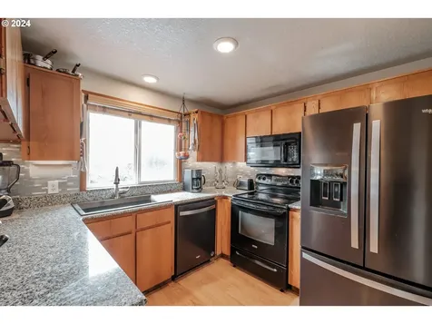 363 NW Denton Avenue Dallas OR 97338
