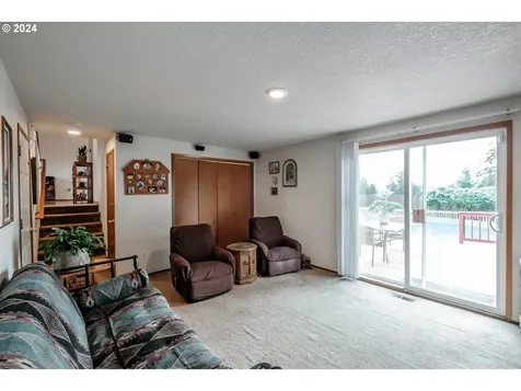 363 NW Denton Avenue Dallas OR 97338