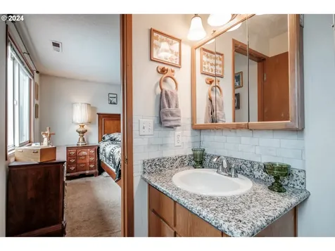 363 NW Denton Avenue Dallas OR 97338