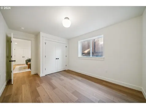 2458 SE Cora Street Portland OR 97202
