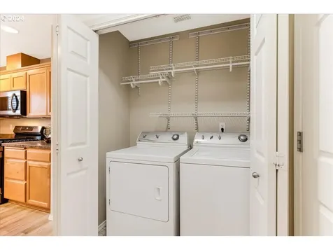 313 W Myrtlewood Street Newberg OR 97132