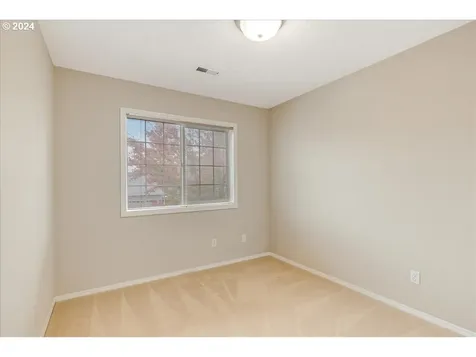313 W Myrtlewood Street Newberg OR 97132
