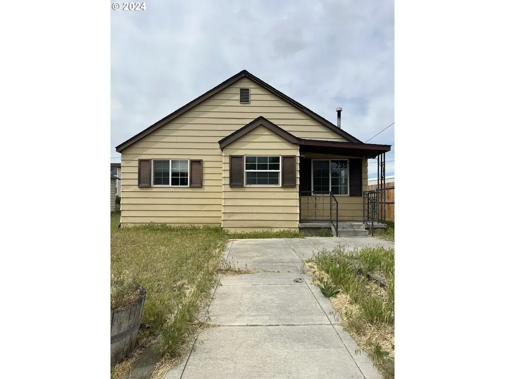 755 E Newport Avenue Hermiston OR 97838