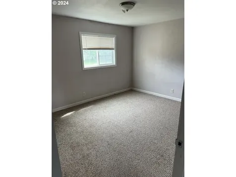 755 E Newport Avenue Hermiston OR 97838
