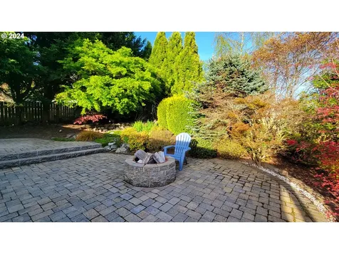 1354 N Nutmeg Street Coquille OR 97423