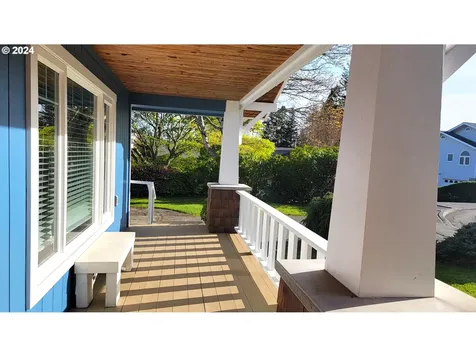 1354 N Nutmeg Street Coquille OR 97423