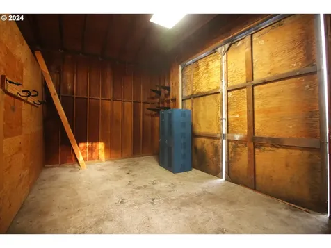 1354 N Nutmeg Street Coquille OR 97423