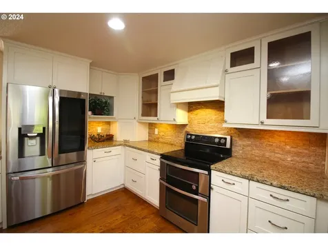 1354 N Nutmeg Street Coquille OR 97423