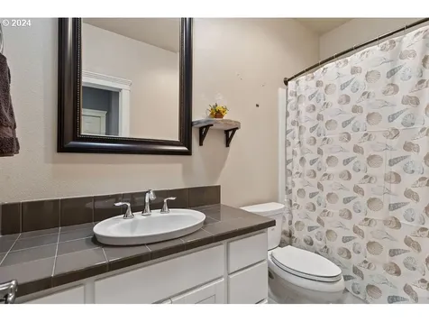 13200 NE 36th Place Vancouver WA 98686