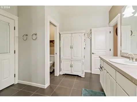 13200 NE 36th Place Vancouver WA 98686