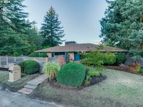 15015 NE Multnomah Street Portland OR 97230