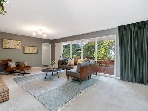 15015 NE Multnomah Street Portland OR 97230