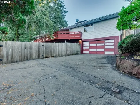15015 NE Multnomah Street Portland OR 97230